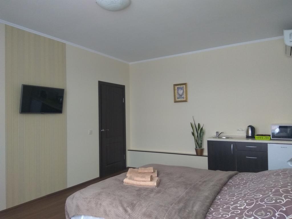 S&M Apartments - Zarichna Киев Екстериор снимка