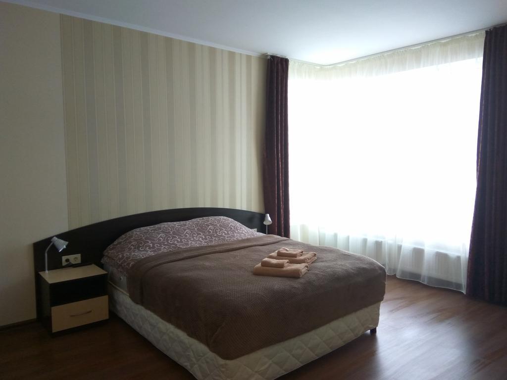 S&M Apartments - Zarichna Киев Екстериор снимка