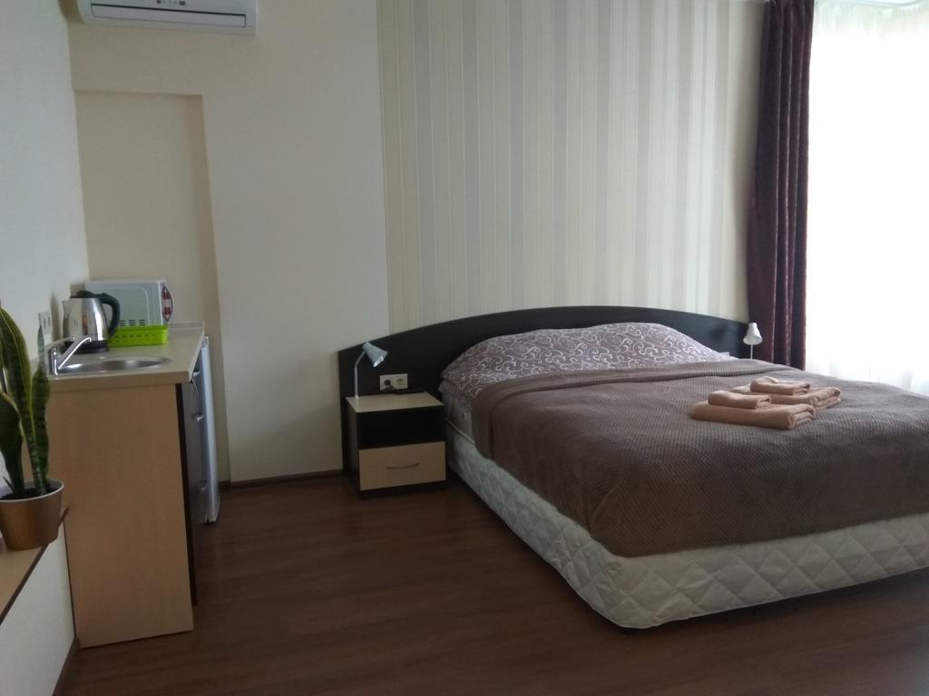S&M Apartments - Zarichna Киев Екстериор снимка